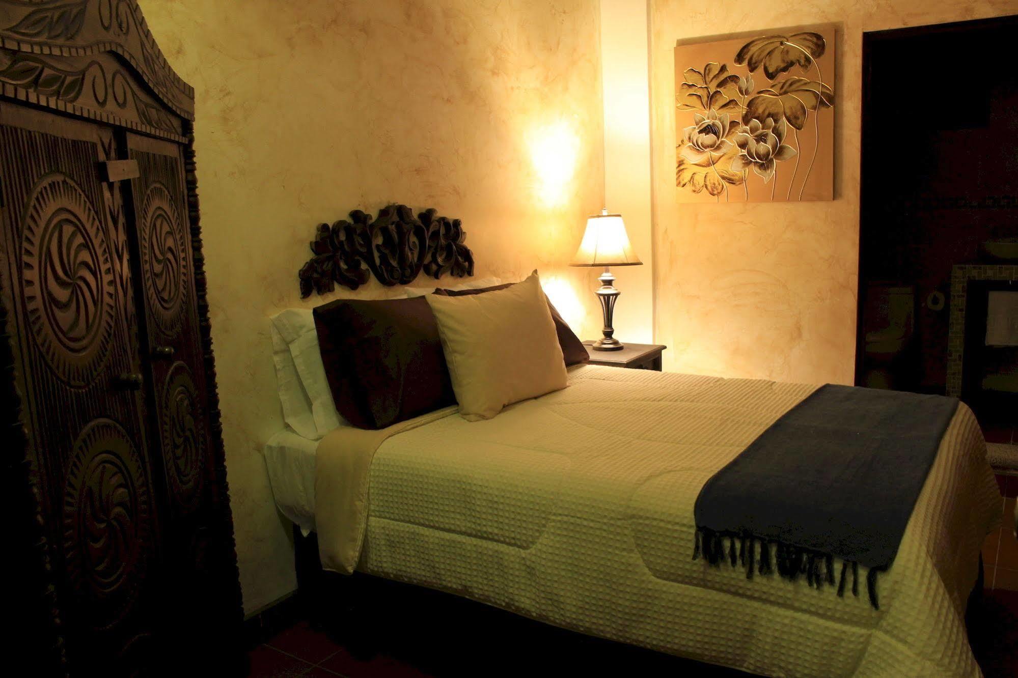 Hotel Posada De La Luna Antigua Екстериор снимка